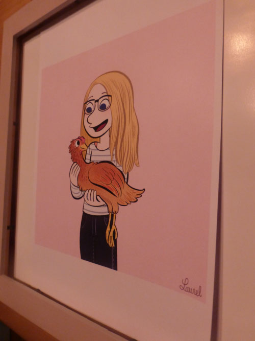 Un dessin de Faustine et son poulet. 