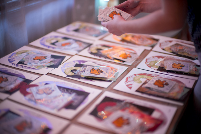 Photos des goodies de Comme convenu, qui va normalement très bientôt arriver chez vous ! 